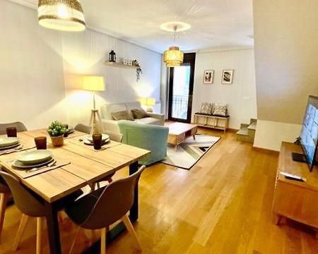 Quartier Vut-Le-1172 Apartment Leon Bagian luar foto