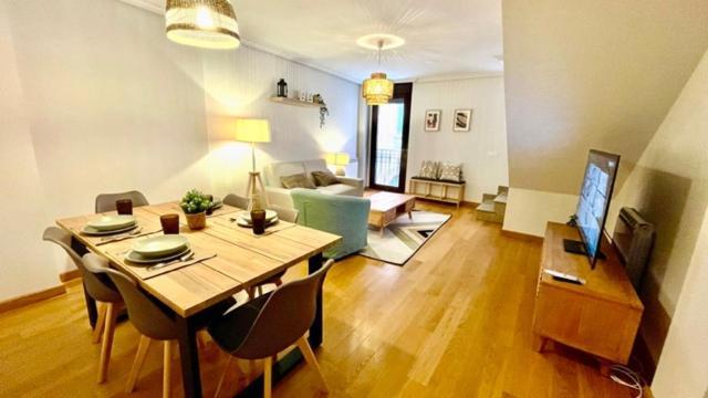 Quartier Vut-Le-1172 Apartment Leon Bagian luar foto
